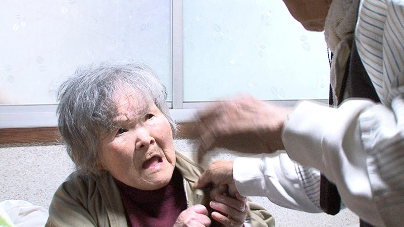 妻の郁子さん
