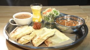 チーズナン＆バターチキンカレーLunch