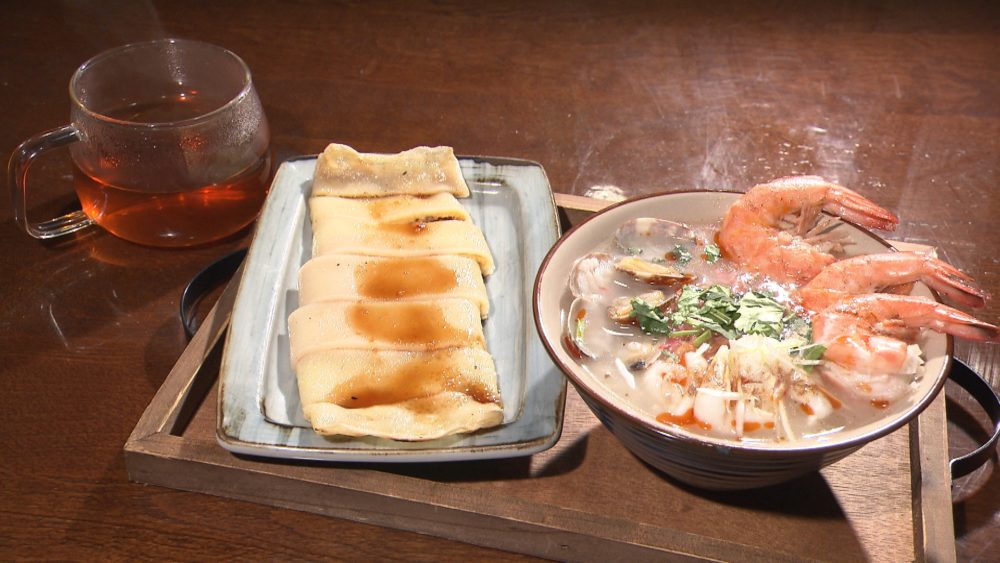 台南式海鮮粥・蛋餅・台湾茶