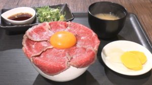 ローストビーフ丼（中）