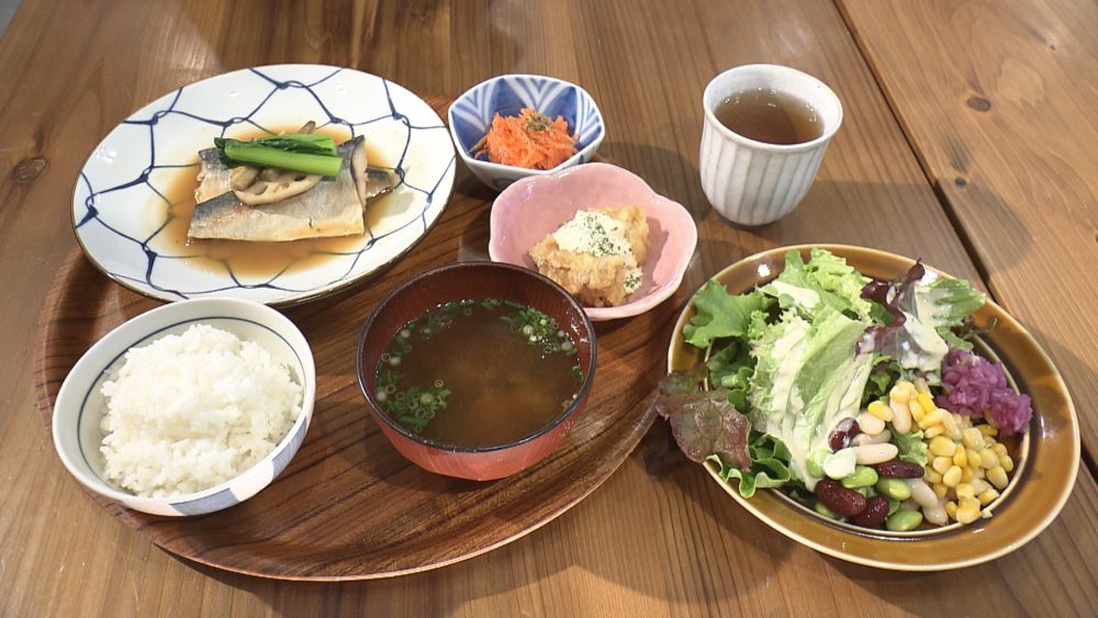 「ちょっとリッチな」よくばり定食