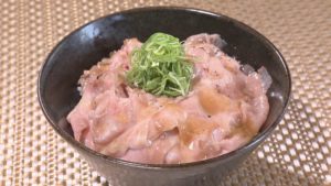 お肉ご飯