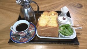 モーニングのトーストセット 