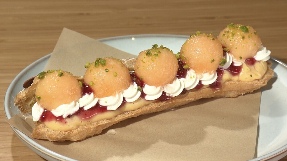 季節のエクレア 西大寺メロン