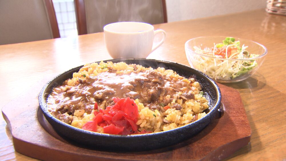 鉄板カレーデラックス